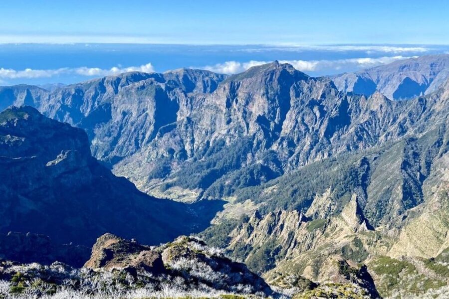 Pico Do Arieiro Pico Ruivo Sunrise or Morning Hike Transfers - When PR1 is partly closed: the smart alternative that keeps the day scenic