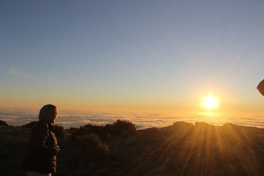 Pico do Arieiro: Private 4x4 Sunrise Trip with Hot Drinks - Price and value for a group of up to 6