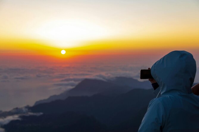 Pico do Arieiro Sunrise Tour with Local Breakfast from Funchal - Breakfast at a Mountain Restaurant: More Than Just Food
