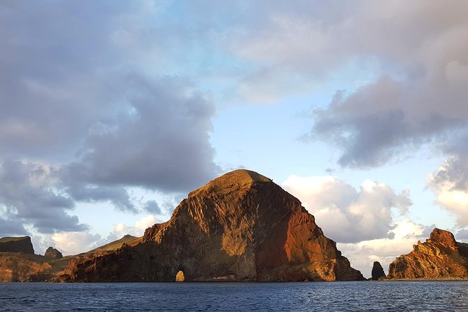Ponta de São Lourenço Boat Tour - The ride out: coastline views you cannot get from land