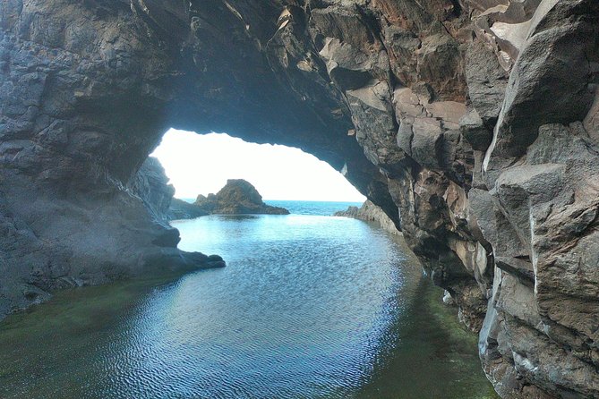Porto Moniz, Seixal, Fanal Forest, Cliff Skywalk in Open Roof 4X4 - Vereda do Fanal in Laurissilva: old trees, foggy moods