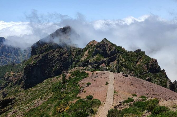PR1 Pico do Arieiro Self-Guided Hiking Transfer (Morning slot) - Weather, crowds, and the realistic mountain day