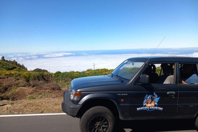 Private 4x4 Jeep Full Day to Santana or Porto Moniz - Miradouro do Véu da Noiva: Waterfall Views That Are Free
