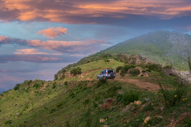 Private 4x4 Jeep Half Day - Picturesque Peaks, Vineyards, Skywalk - Timing, pickup, and how to plan your half-day in Madeira