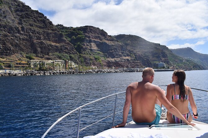 Private Dolphin and Whale Watching Tour in Madeira - Private motor yacht dolphin and whale watching from Funchal area, based in Calheta