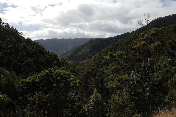 Private Guided Walk Vereda do Larano - Clothing, weather, and what to pack so the hike feels good