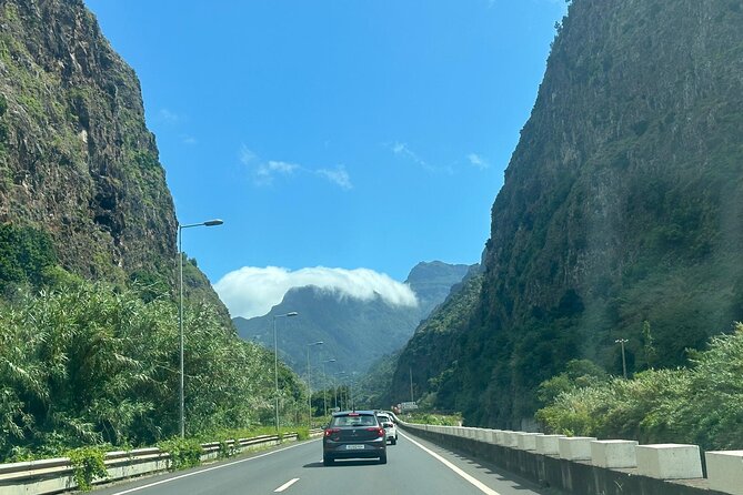 Private half-day tour in Madeira - Stop 2: Miradouro das Neves for a majestic Funchal bay viewpoint