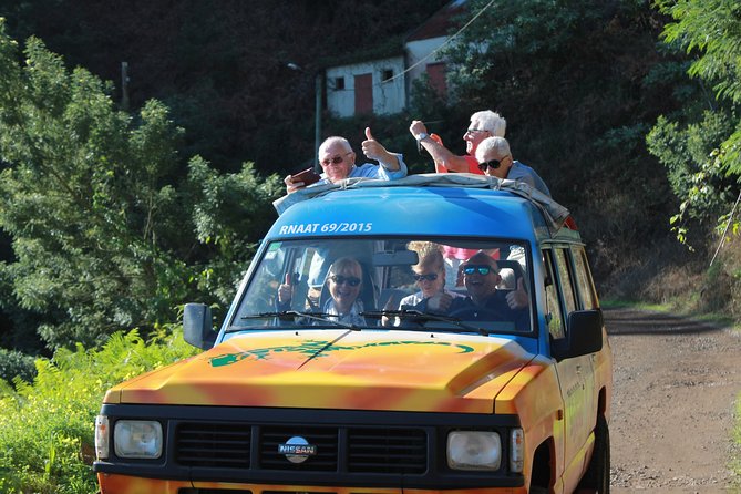 private, half-day tour of Madiera in an open top safari jeep - Estreito and Câmara de Lobos: Ending With Familiar Madeira Atmosphere