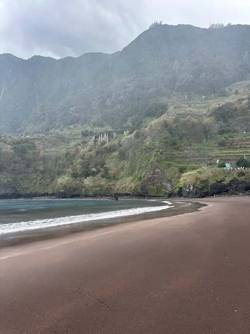 Private Madeira Nature Jeep Tour: Interior and North Coast - Santana’s straw-roofed houses: rural Madeira without the museum vibe