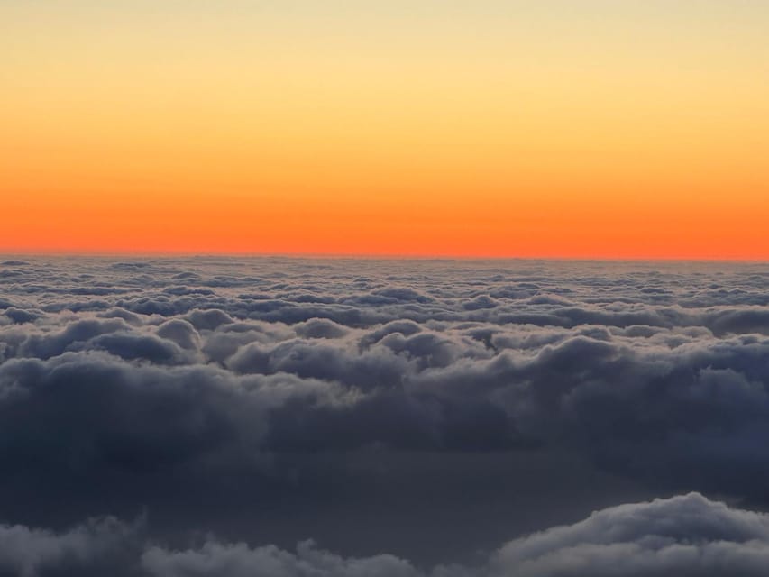 Private Sunrise Pico Areeiro and Hike (optional) - PR1 Vereda do Areeiro: the sunrise hike that stays manageable