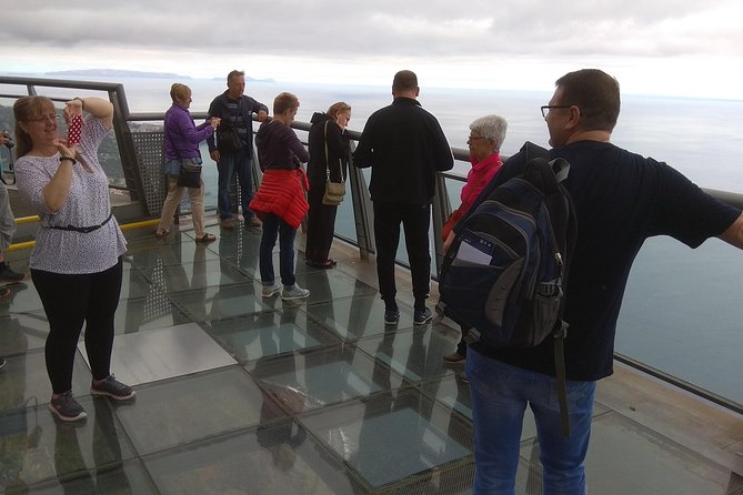 Private Tour: Regional Road Drive with Stunning Views and Poncha Drink Tasting - Cabo Gírao Glass Platform: A 20-Minute View That Changes Your Scale