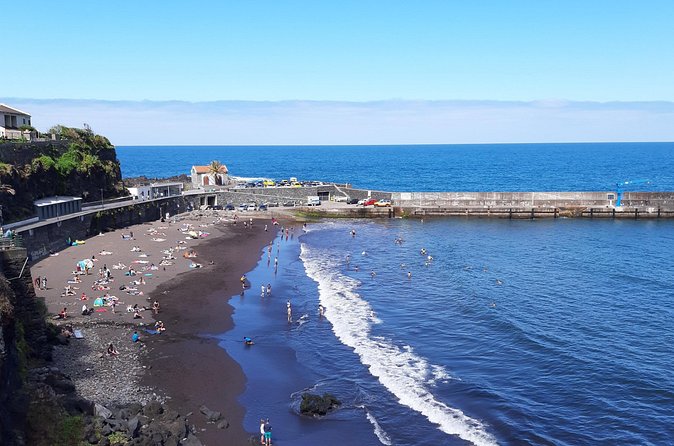 Private Transfer to Seixal Black Sand Beach - The Poca Das Lesmas Stop: A Helpful Stretch and a Chance to Learn