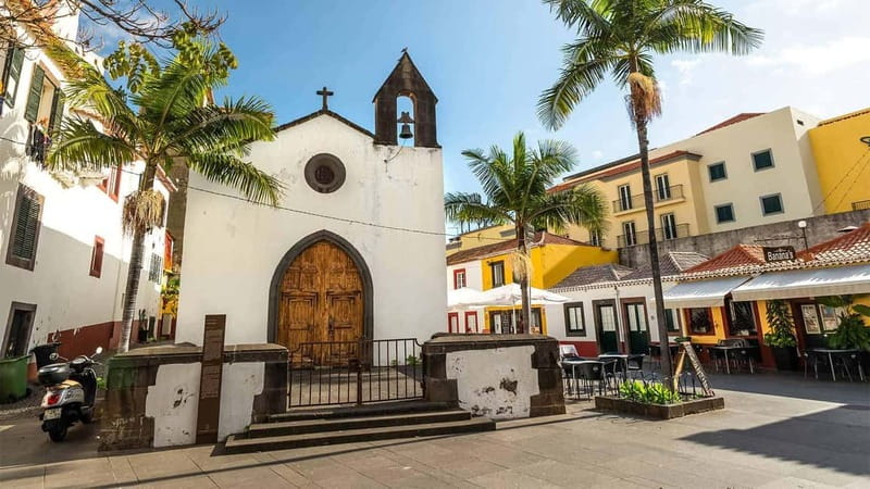 Private Vespa Tour Funchal & Câmara Lobos (3hrs) - Should you book this private Vespa tour?