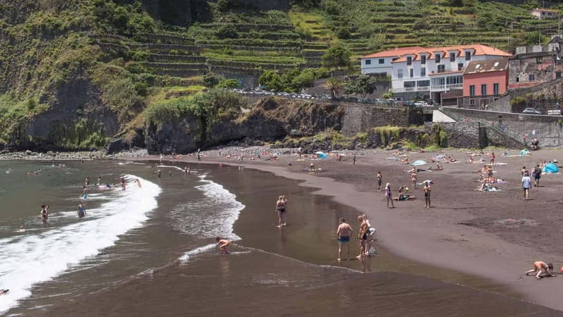 Private Vespa West Tour-Seixal,São Vicente,Porto Moniz(4hr) - Seixal natural pools and black sand: your reset before the lava-pool finale