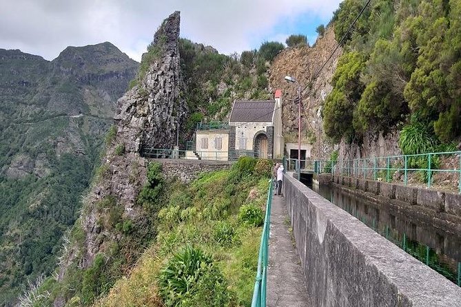 Private VipTours up to 4pax/8pax/19pax - Should you book Private VipTours in Madeira?