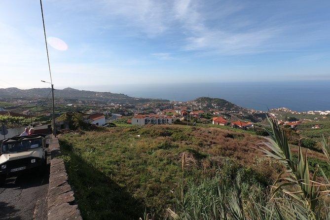 Real Life, Mountains & Sea Cliffs (Nun´s Valley View) - Half Day 4x4 Tour - Câmara de Lobos wine and banana country: the “real Madeira” climb