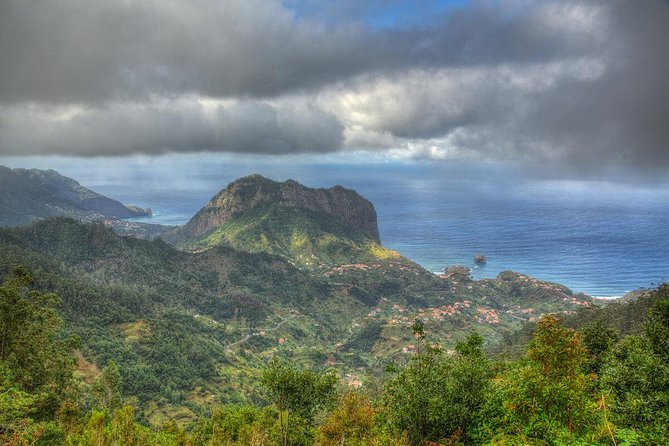 SANTANA Combo Expedition (Jeep & Levada Walk) - Shared Tour - Pico do Arieiro: a short stop with big altitude payoff