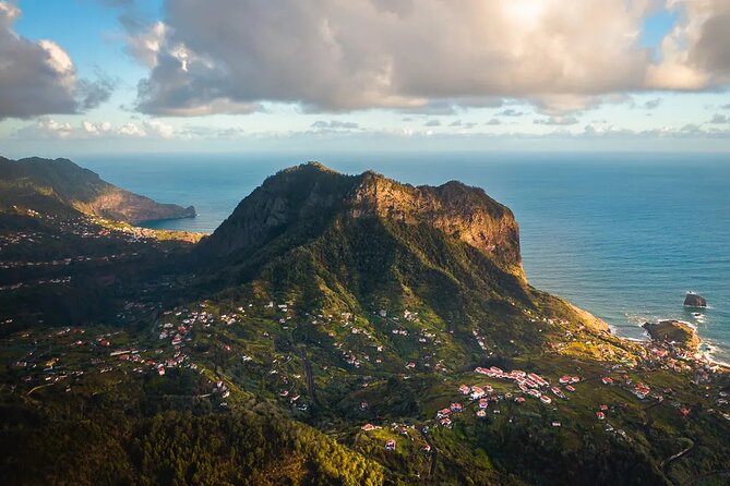 Santana / Typical Houses Tour - Ponta de São Lourenço and Machico: sea views, then the discovery-era stop