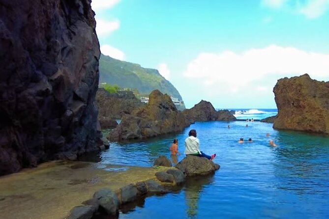 Small Group West Tour Waterfalls & Fanal Forest Tour - Stop 1, Câmara de Lobos: A Churchill-Approved Fishing Harbor
