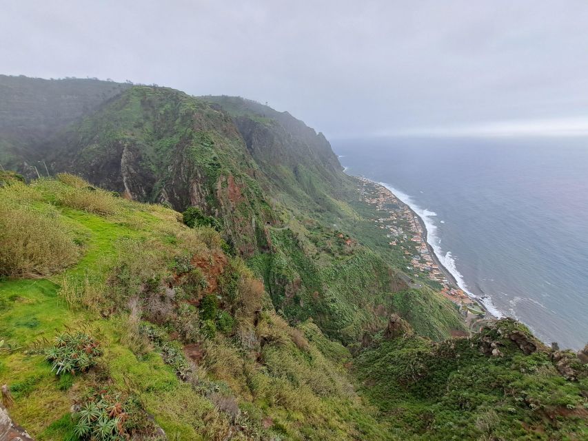 South Madeira: breathtaking coastal trip incl. Porto Moniz. - Calheta: Casa das Mudas viewpoint and a look at sugar mill life