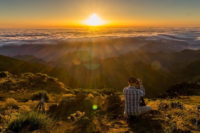 Sunrise Tour @ Pico Do Areiro | Half Day 4x4 Tour - Ribeiro Frio breakfast stop: coffee, snacks, and local flavor