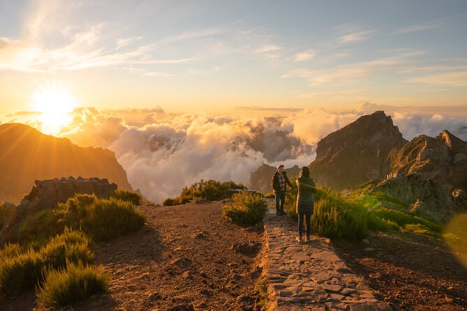 Sunset Tour @ Pico Do Areiro | Half Day 4x4 Tour - Why this Pico do Arieiro sunset route feels better than day tours