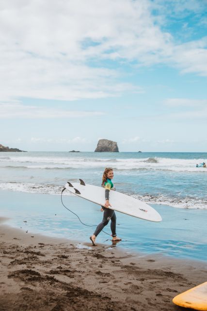 Surf lesson in Madeira - Madeira Surf Lesson: cliffs, Atlantic power, and real coaching