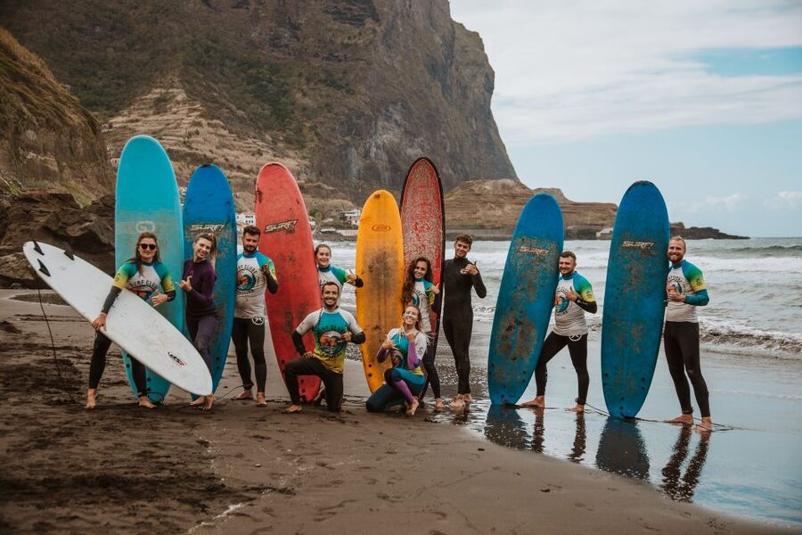 Surf lesson in Madeira - Getting from Funchal to the waves: pickup timing and where to meet