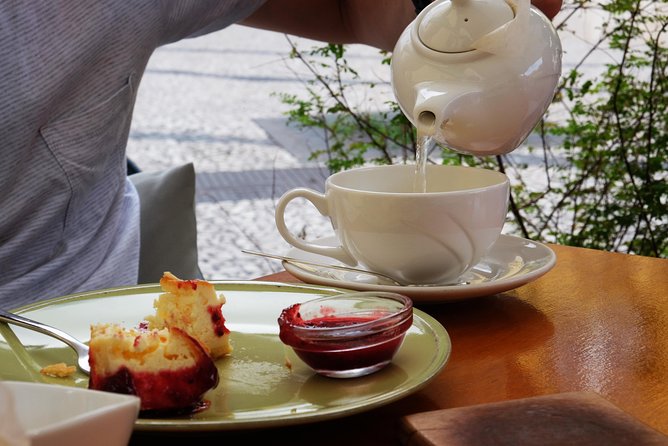 Taste Funchal: food, wine & cultural tour - What you sample: Madeiran flavors, wine, and poncha