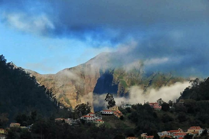 The best of SouthWest - open top roof 4x4 experience - Ponta do Sol Area: Village Charm and Cliffside Beach Time
