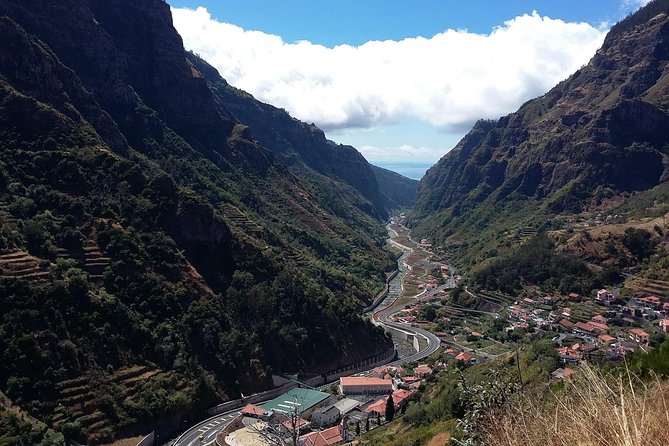 Tour - 8 Villages to the West - Miradouro da Santinha: short stop, high reward