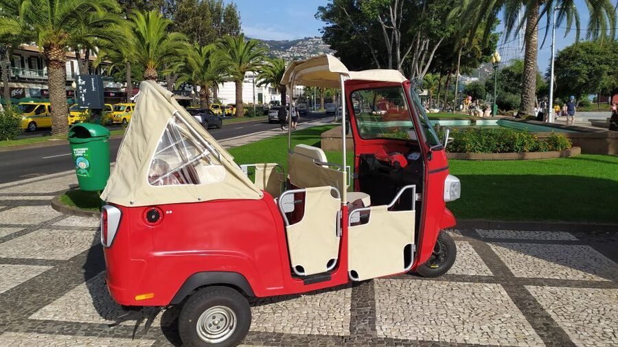 Tuk Tuk Funchal City - Madeira Island - Guide experience: friendly and explained, with short-stop history limits
