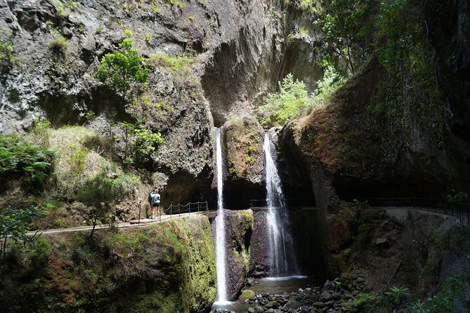 Wet your hair in the amazing Moinhos/Nova Levada - Pickup, Coffee Stop, and Getting Ready Without Stress
